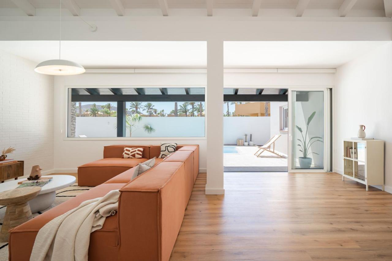 Villa Tropico - Design House With Pool In Corralejo Eksteriør bilde